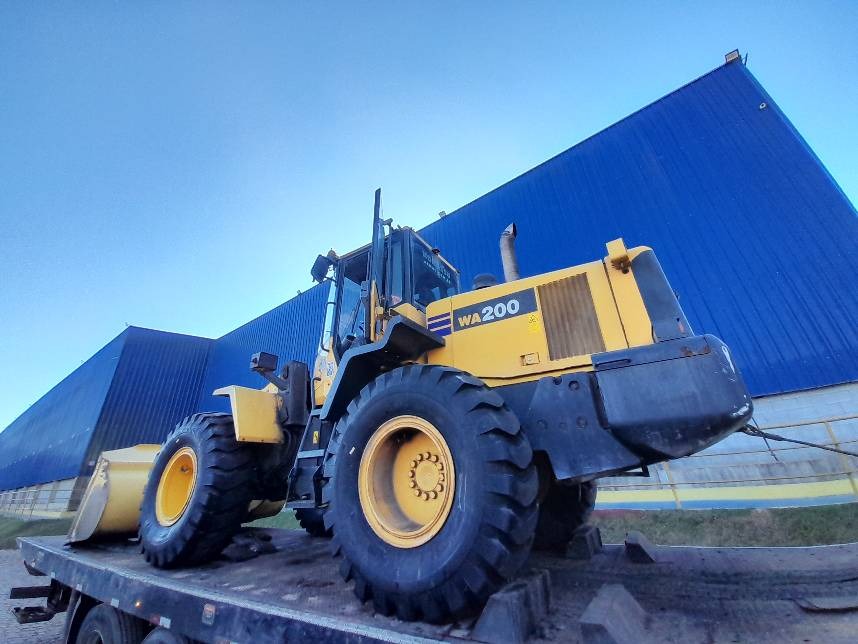 KOMATSU WA200 PA CARREGADEIRA 12T PA01146